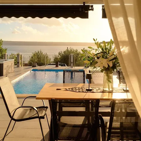 Stunning Seaview Katharina