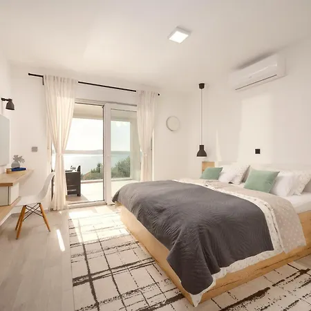 Stunning Seaview Katharina *