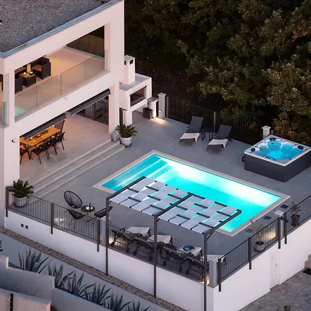 Stunning Seaview Katharina