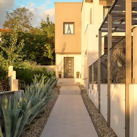 Villa Stunning Seaview Katharina *