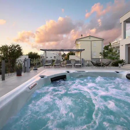 Stunning Seaview Katharina