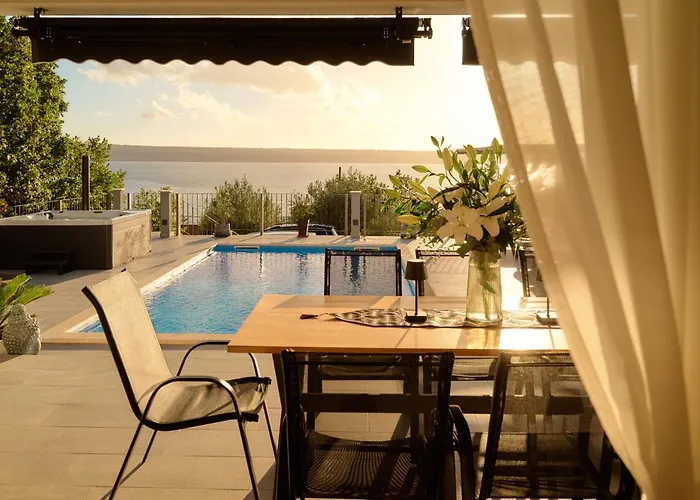 Stunning Seaview Katharina