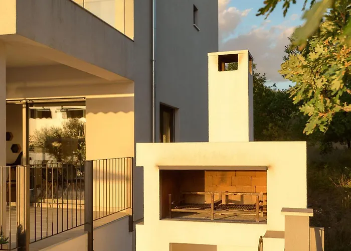 Stunning Seaview Katharina Villa Maslenica